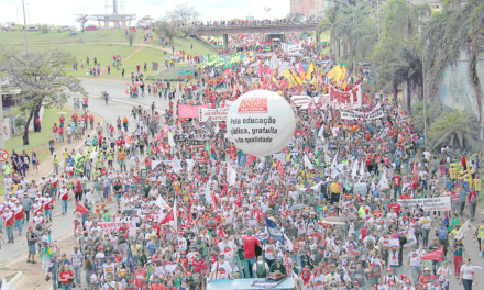 O Dia: Funcionalismo promete parar junto com o setor privado em 14 de junho contra a reforma