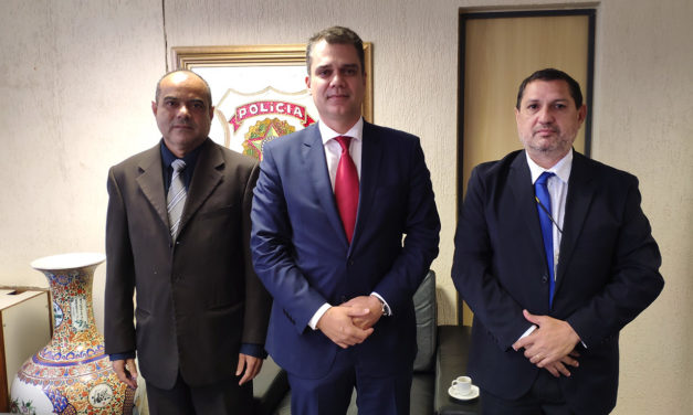 SinpecPF se reúne com Direx e cobra combate a atos discriminatórios praticados contra administrativos