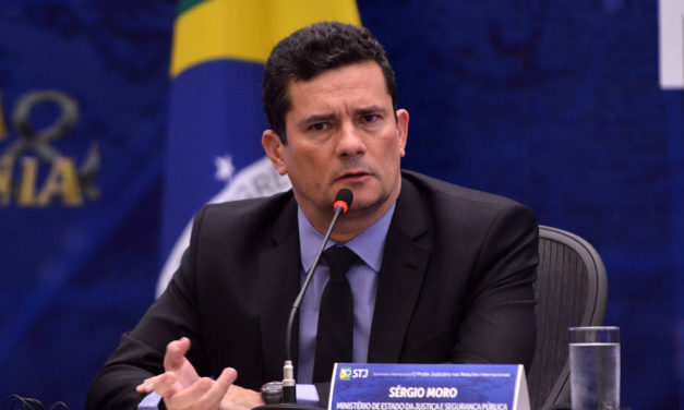 SinpecPF entrega proposta de reestruturação do PECPF para ministro da Justiça